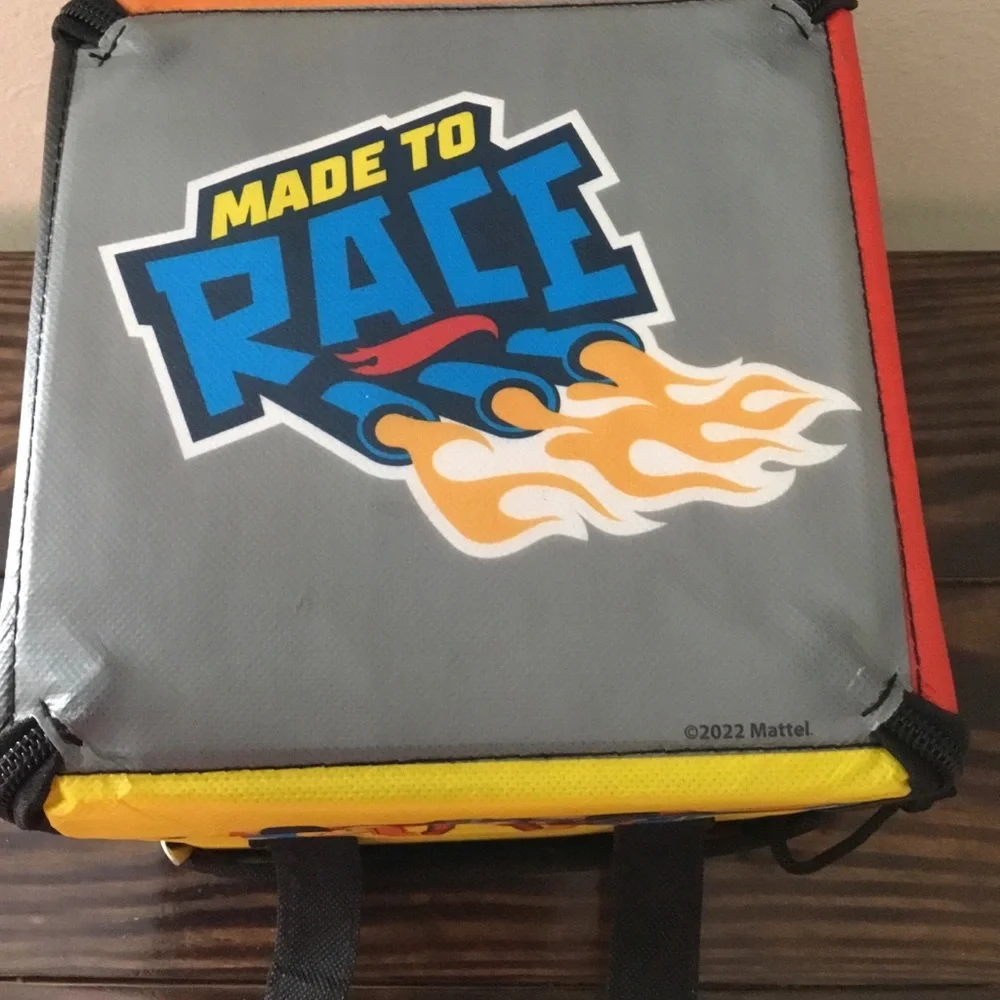 Hot Wheels Storage box and Playset